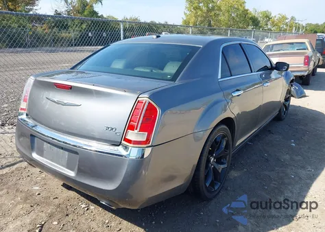 2011 Chrysler 300C из США, поврежденный, VIN 2C3CA6CT5BH560702
